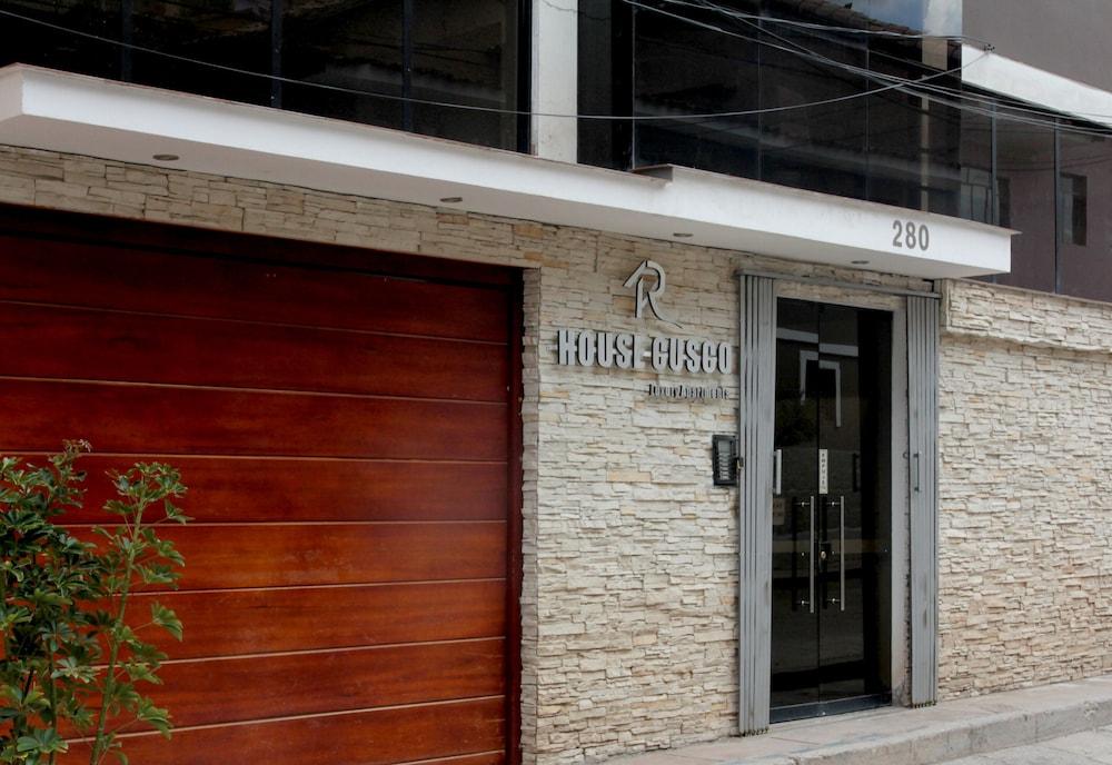 Rhouse Appart hôtel 3*